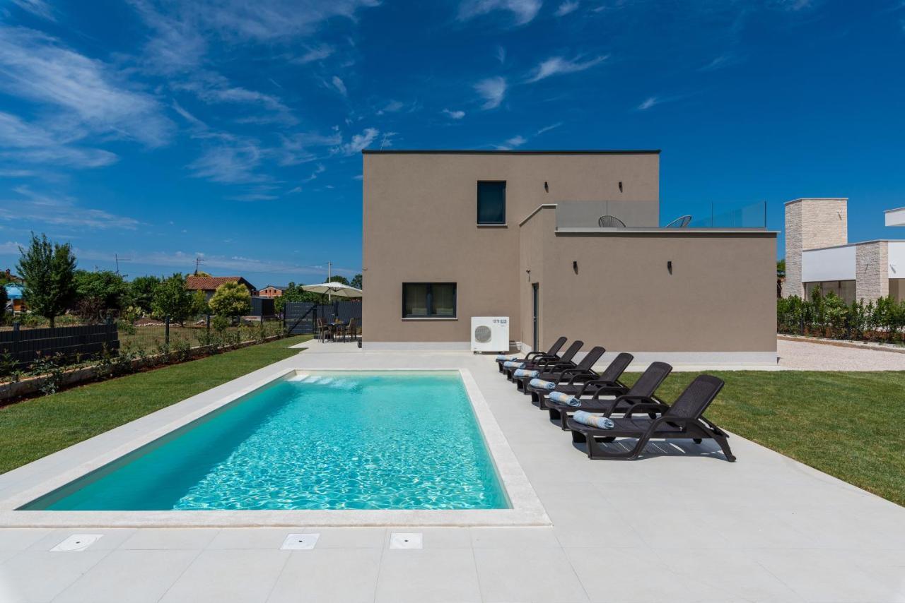Villa Dafna Πόρετς Εξωτερικό φωτογραφία